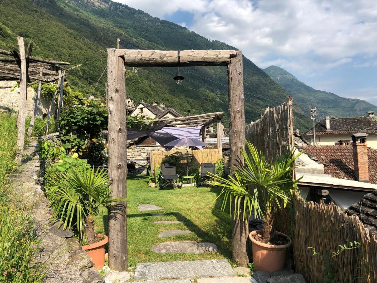 B&B Osteria Morganti Someo Eksteriør bilde